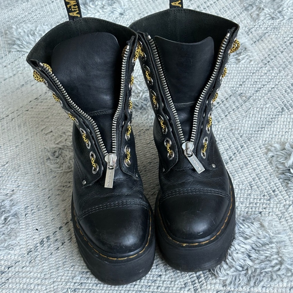 Dr Martens - Picture 6 of 10